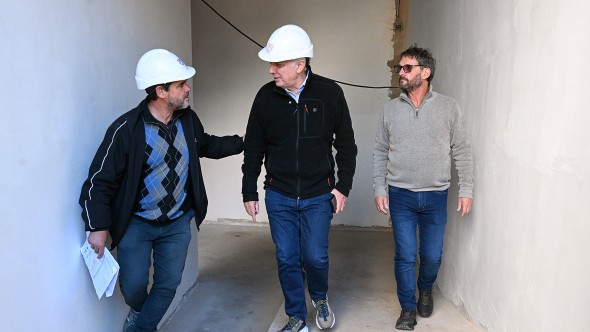 Fortalecimiento cultural: Julio Zamora recorrió el futuro Teatro Municipal de El Talar