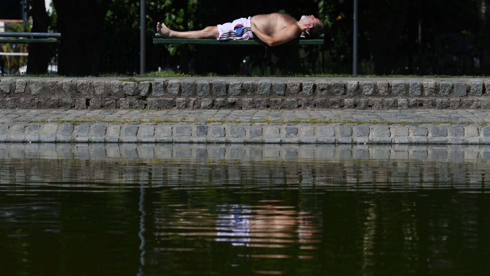 El calor agobiante no cede y la mayor parte del país está en alerta por temperaturas extremas