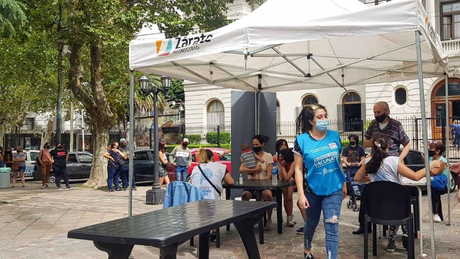 Continúa la vacunación itinerante en Zárate