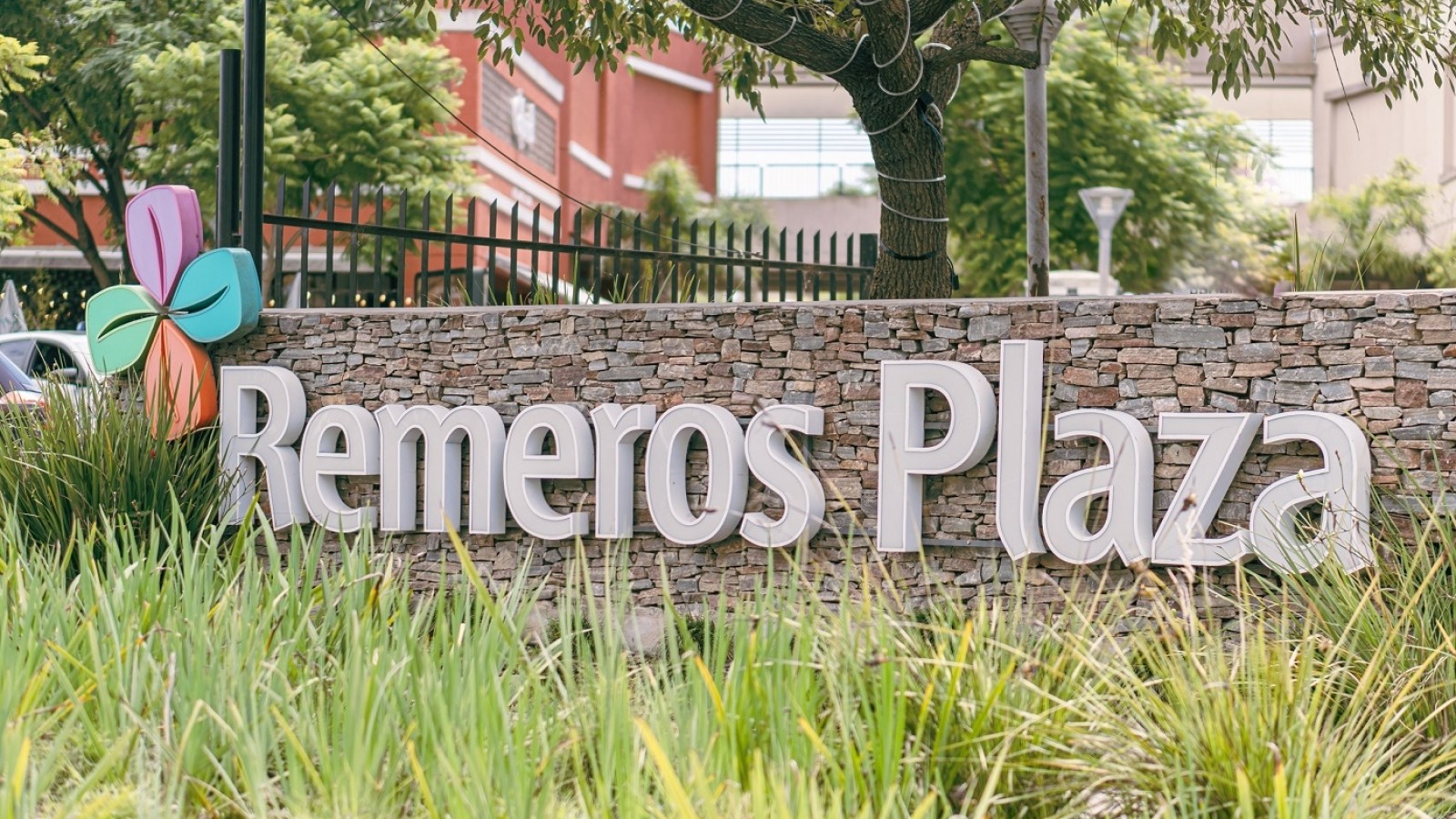 Remeros Plaza Shopping se renovó, para que vivas un momento único