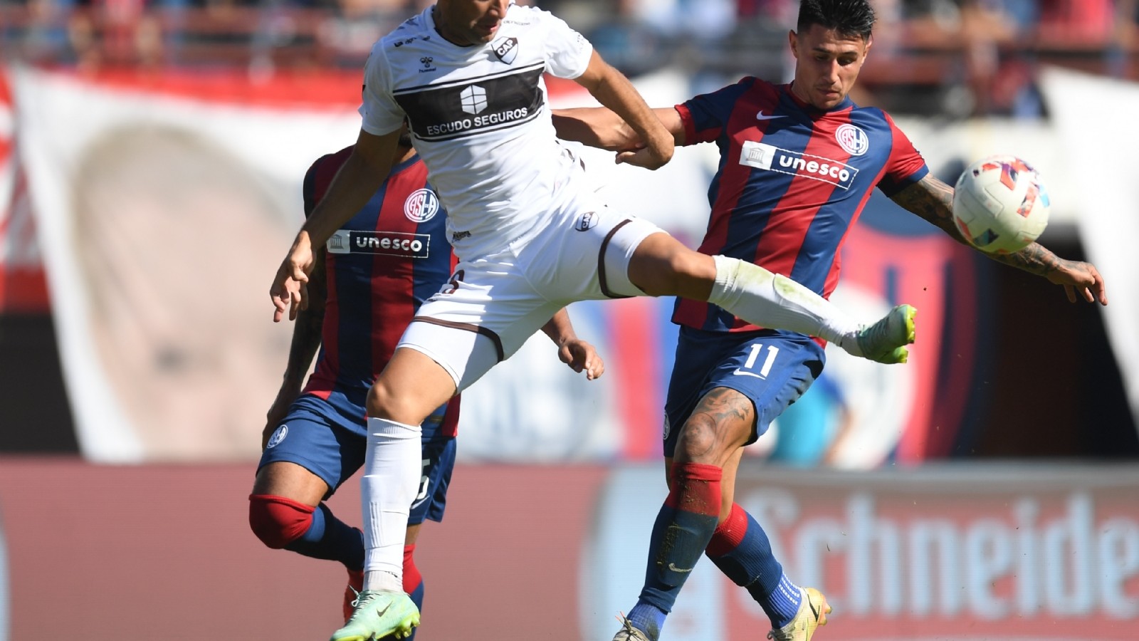 Platense empató con San Lorenzo en el Nuevo Gasómetro