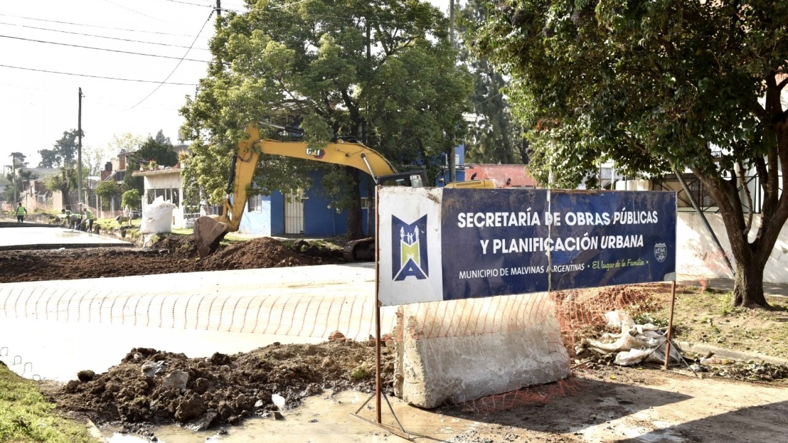 Noe Correa visitó un nuevo comienzo de obra en Los Polvorines