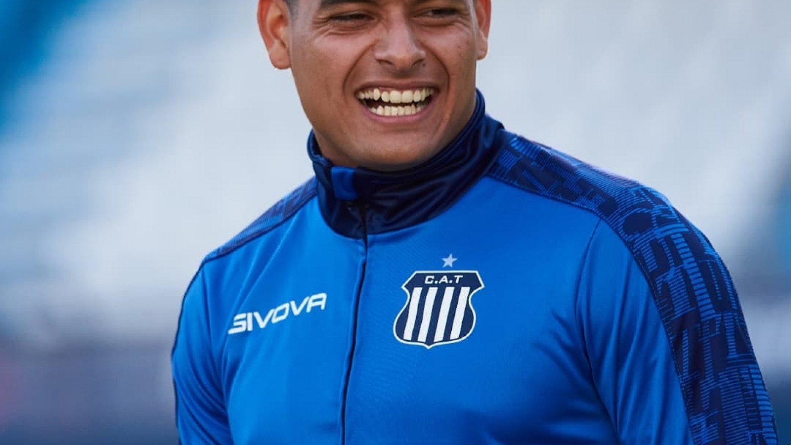 Juan Cruz Esquivel será el primer refuerzo de Platense para la reanudación del fútbol