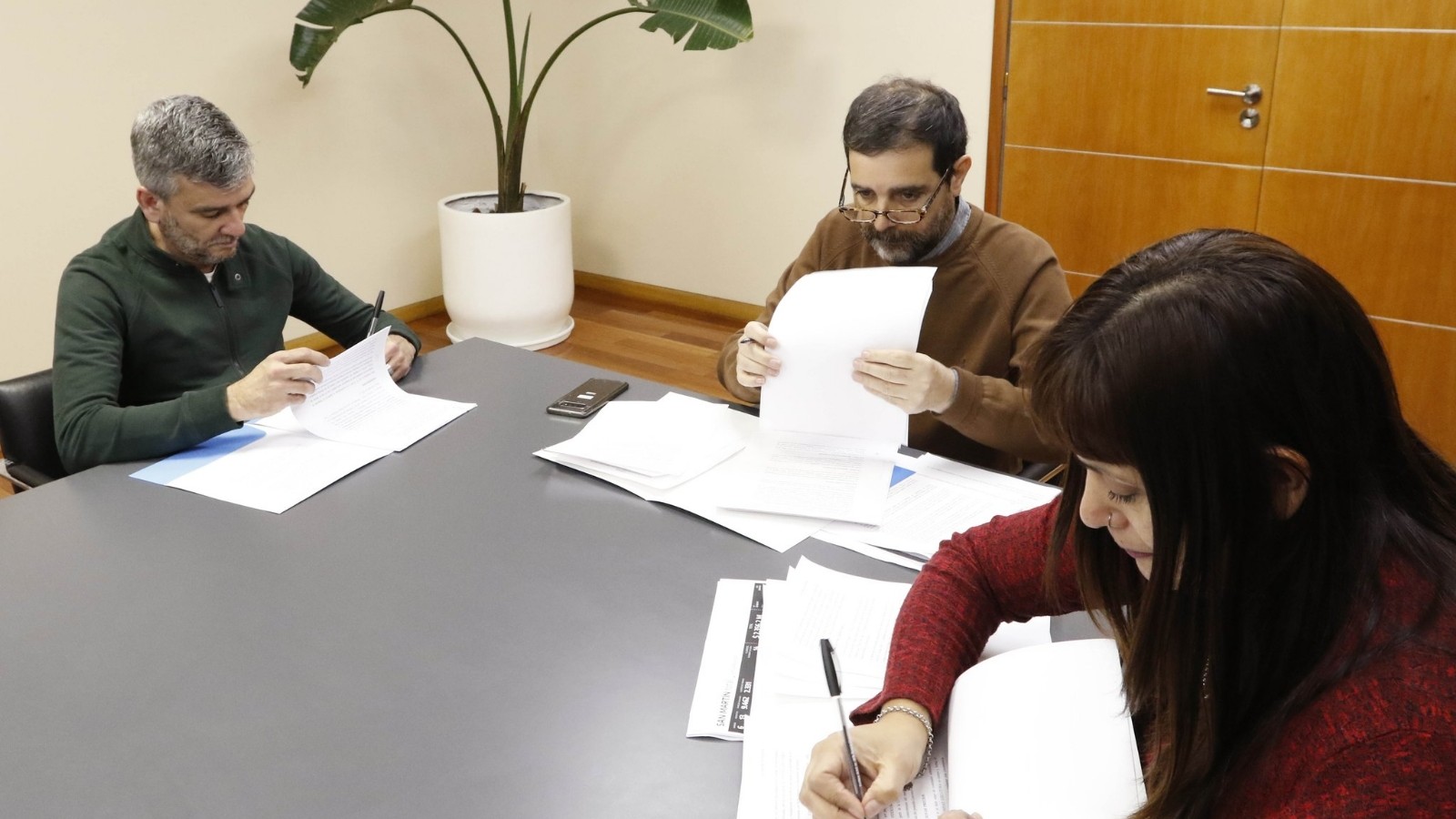 San Martín firmó un convenio con Nación para el financiamiento de la obra del Parque Lineal Güemes