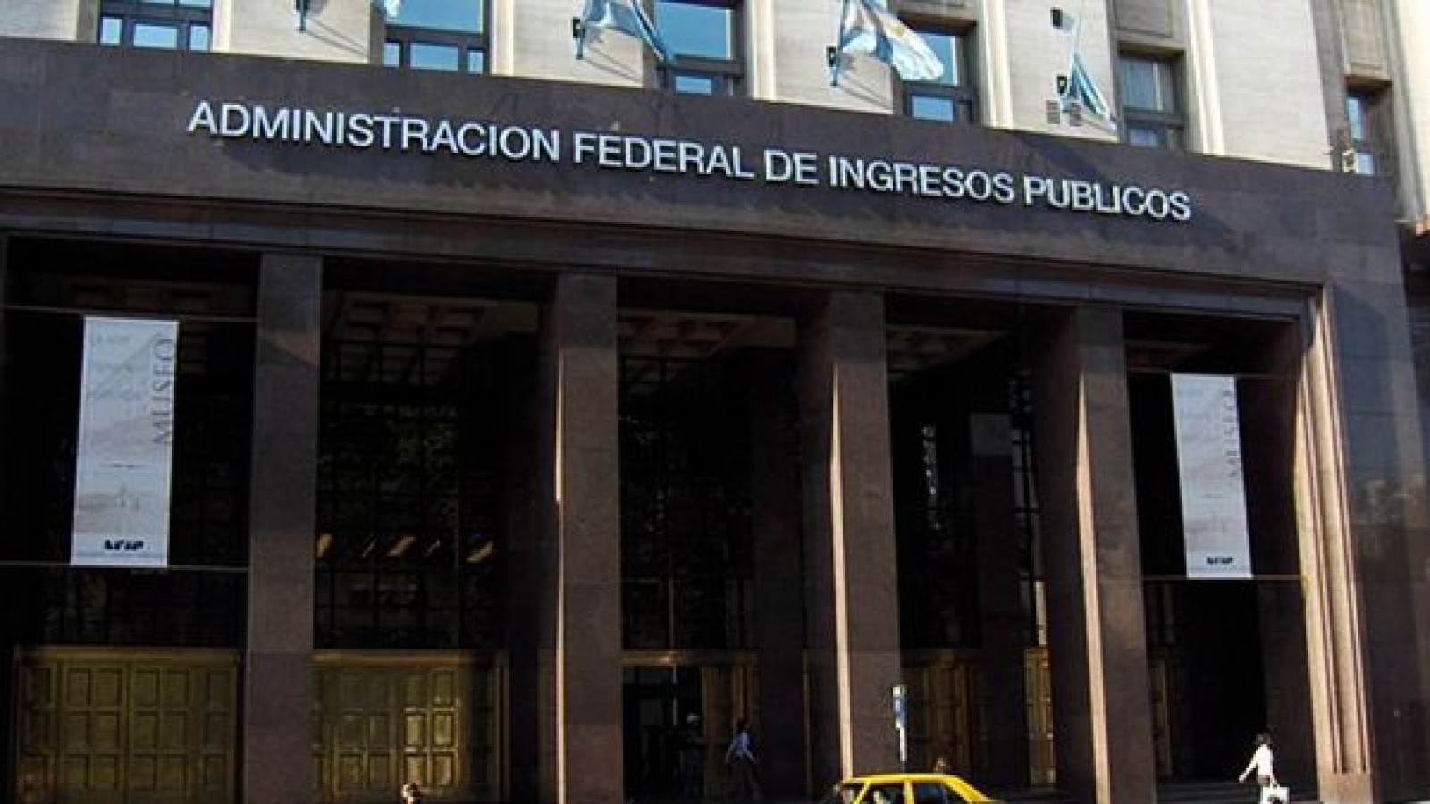 La AFIP intimó a 9.800 contribuyentes que tienen vehículos de alta gama sin declarar