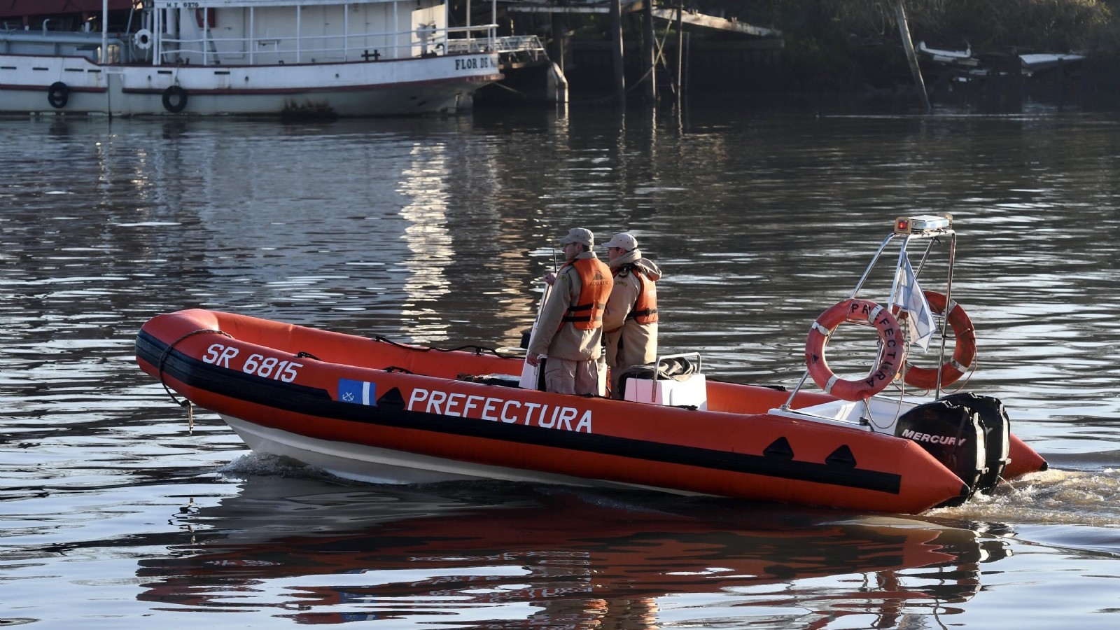 Dos muertos y dos heridos tras un choque entre una lancha deportiva y un bote en San Fernando