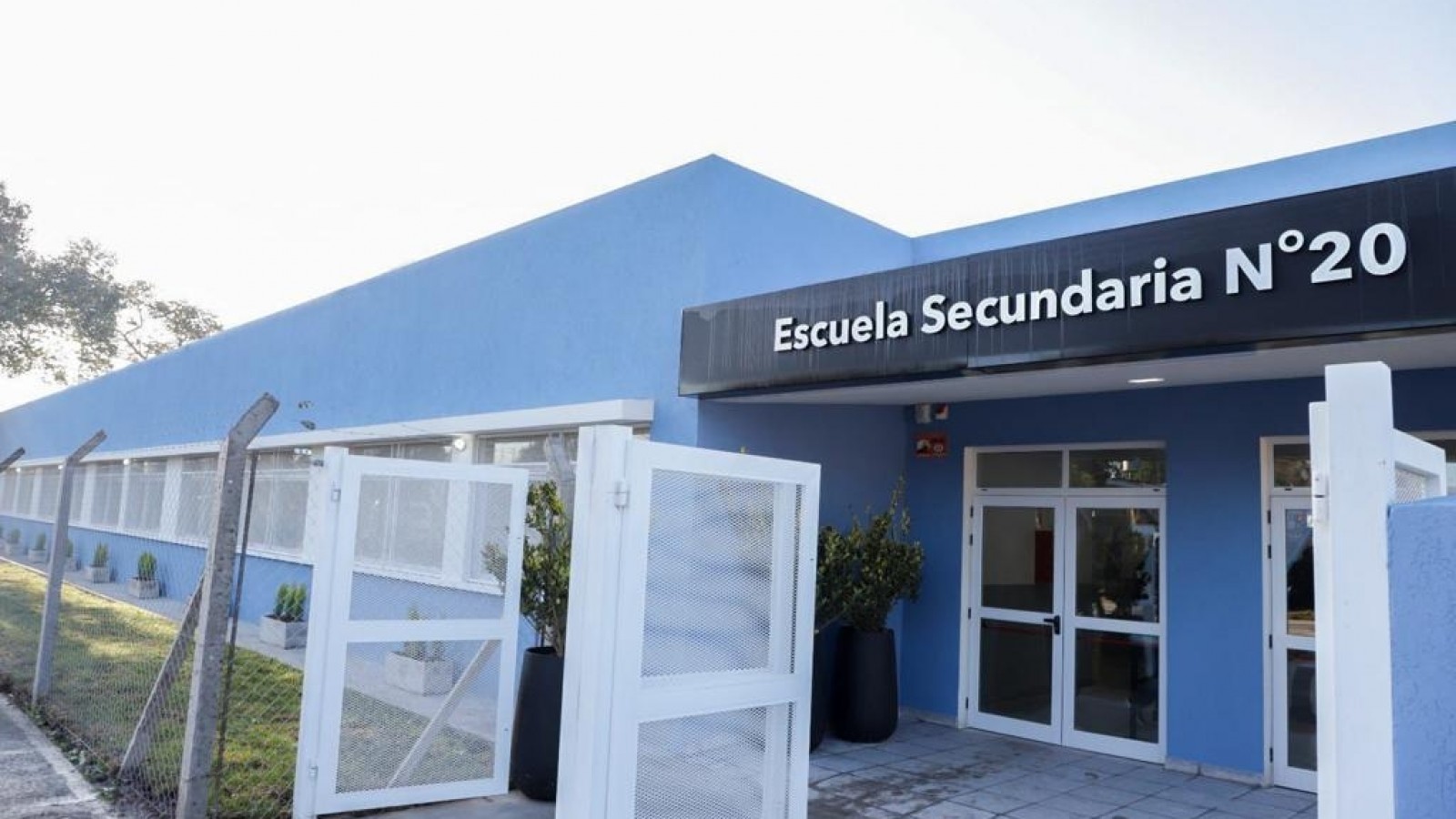 Achával y Kicillof inauguraron la octava escuela de Pilar