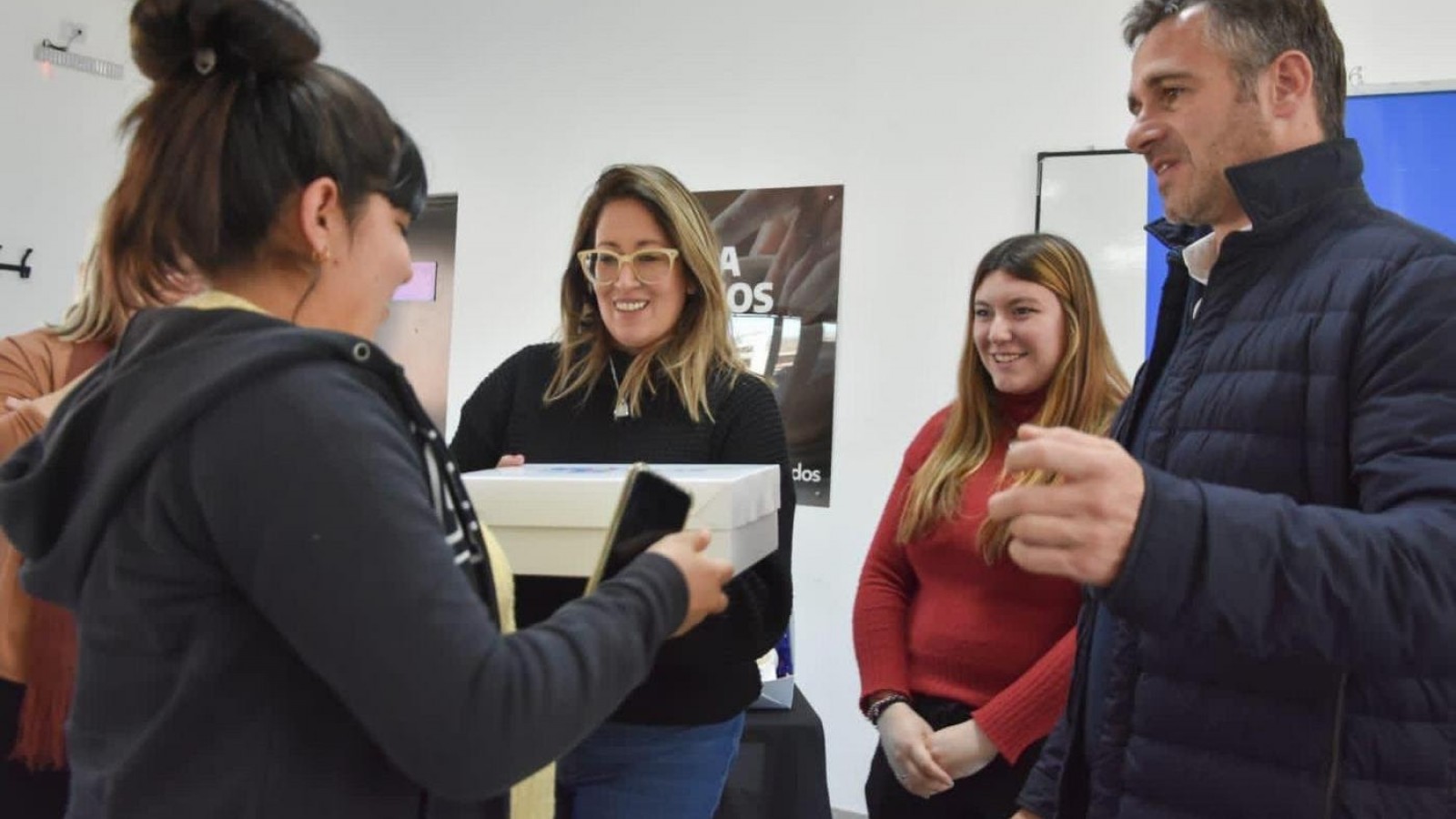 Domínguez en Derqui: "Acompañar a las mujeres es parte fundamental del proyecto político de Pilar"