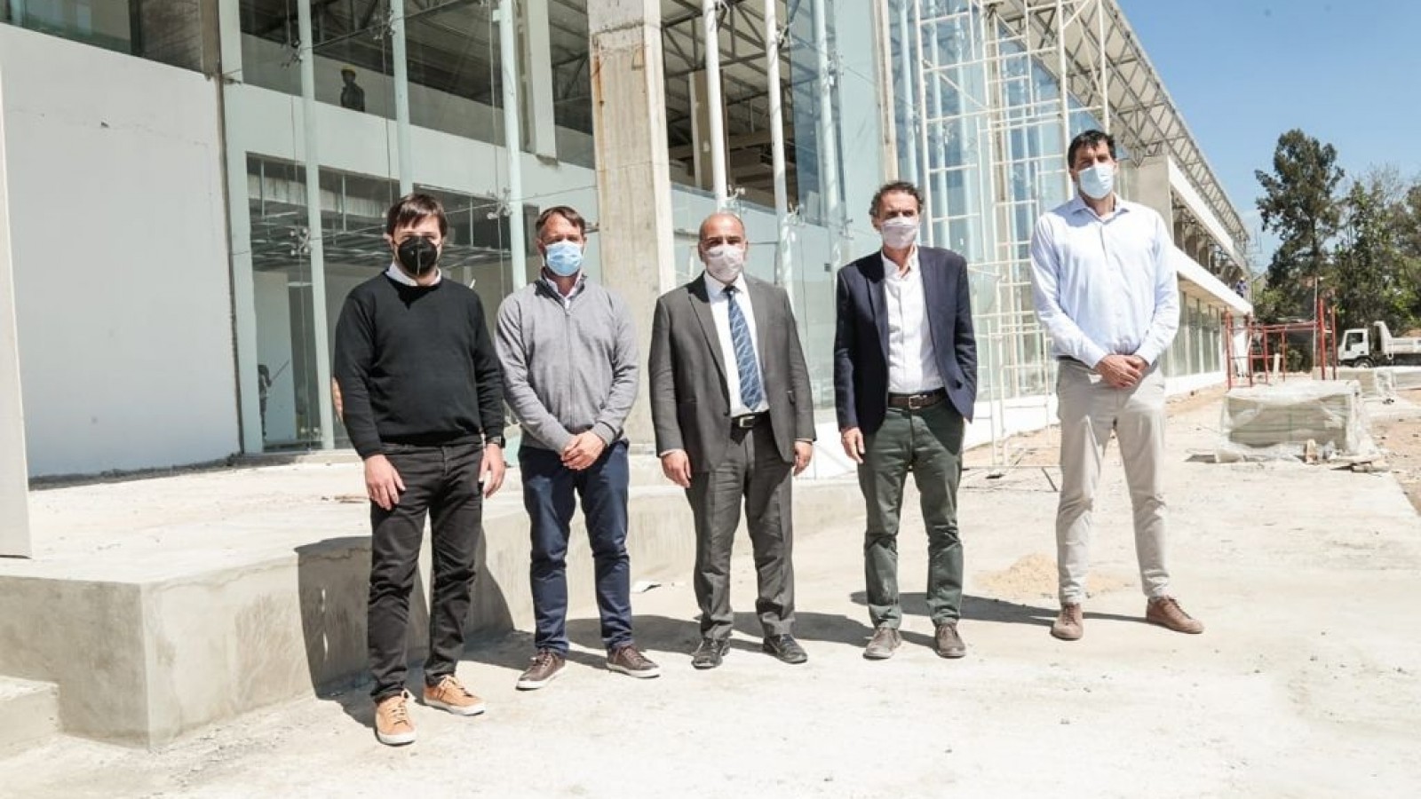 Laurent recorrió con Manzur, Katopodis y Kreplak el Hospital Central de Pilar