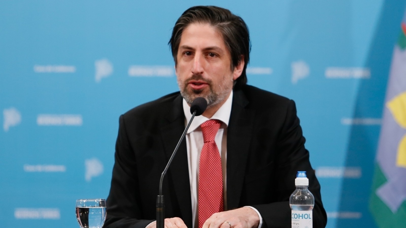 Trotta anunció que se entregarán 500.000 computadoras a estudiantes de todo el país