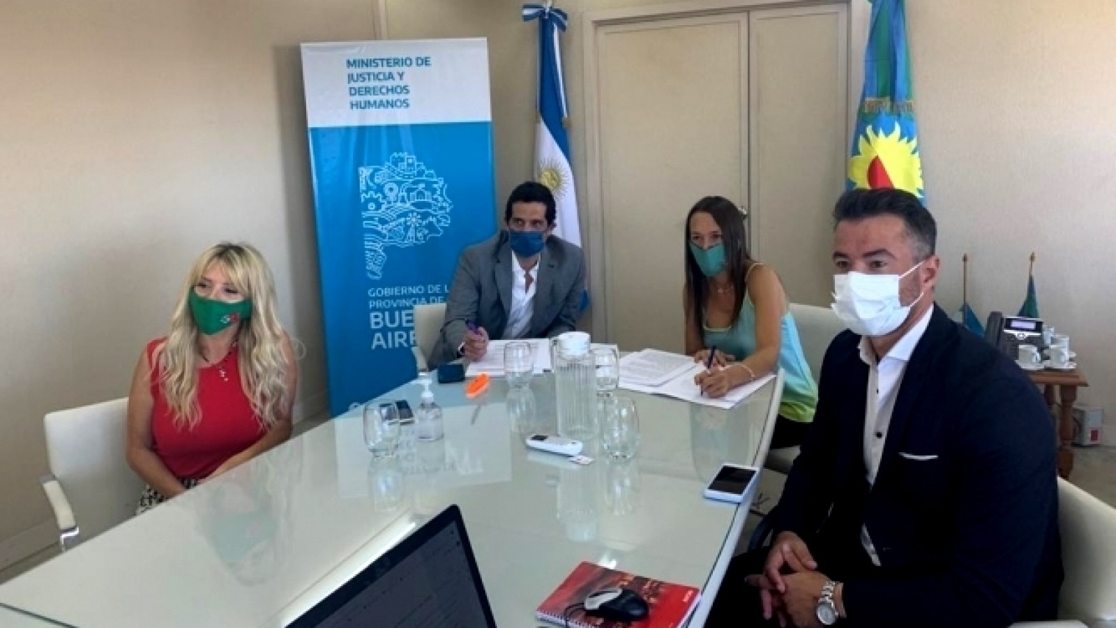 Gobierno bonaerense convocó a los municipios a colaborar con ley de ética pública