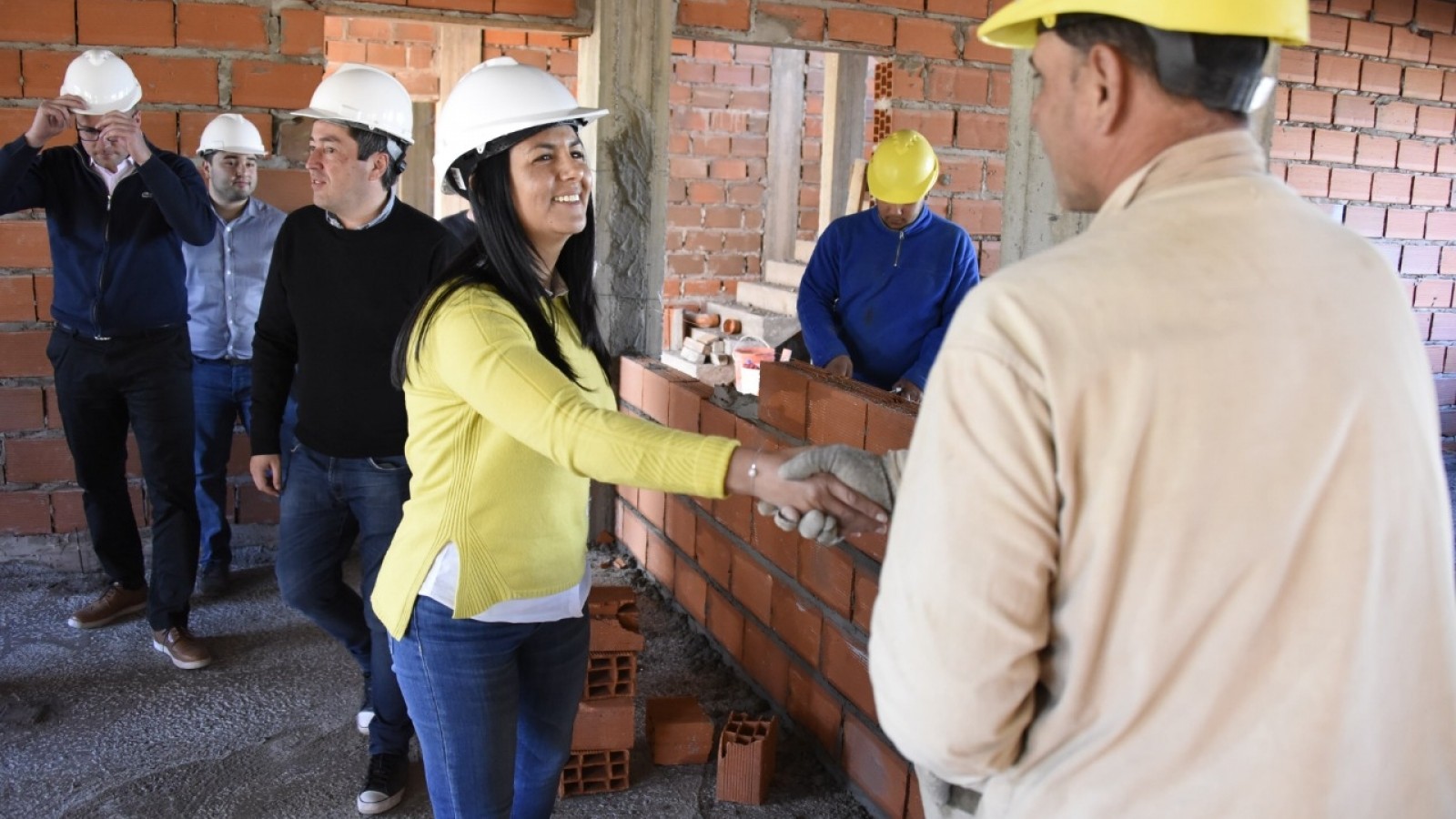 Avanza la construcción del “Corredor Urbano” en Tierras Altas