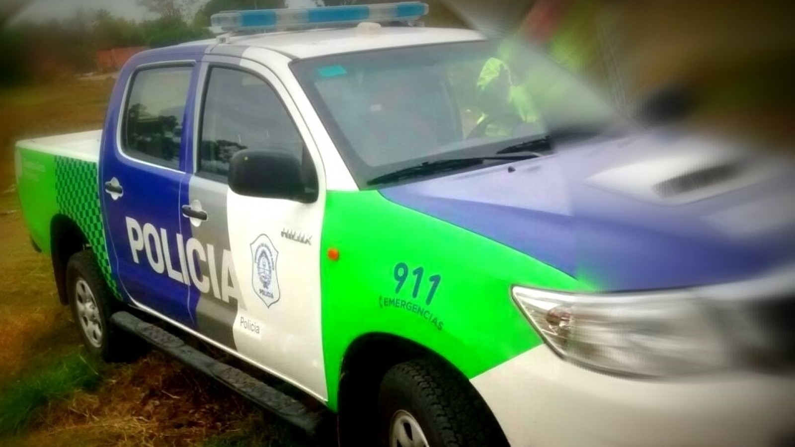 Circulaba en una moto robada y murió al caer a un zanjón en José C. Paz