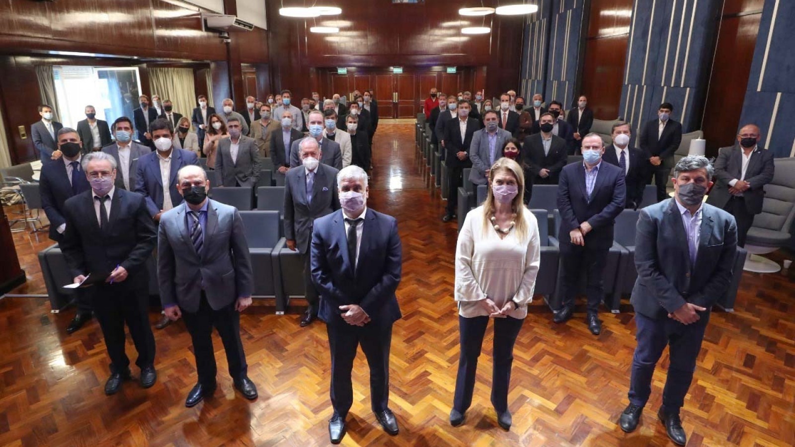 Feletti anunció acuerdo para mantener precios de 1247 productos de consumo masivo por 90 días