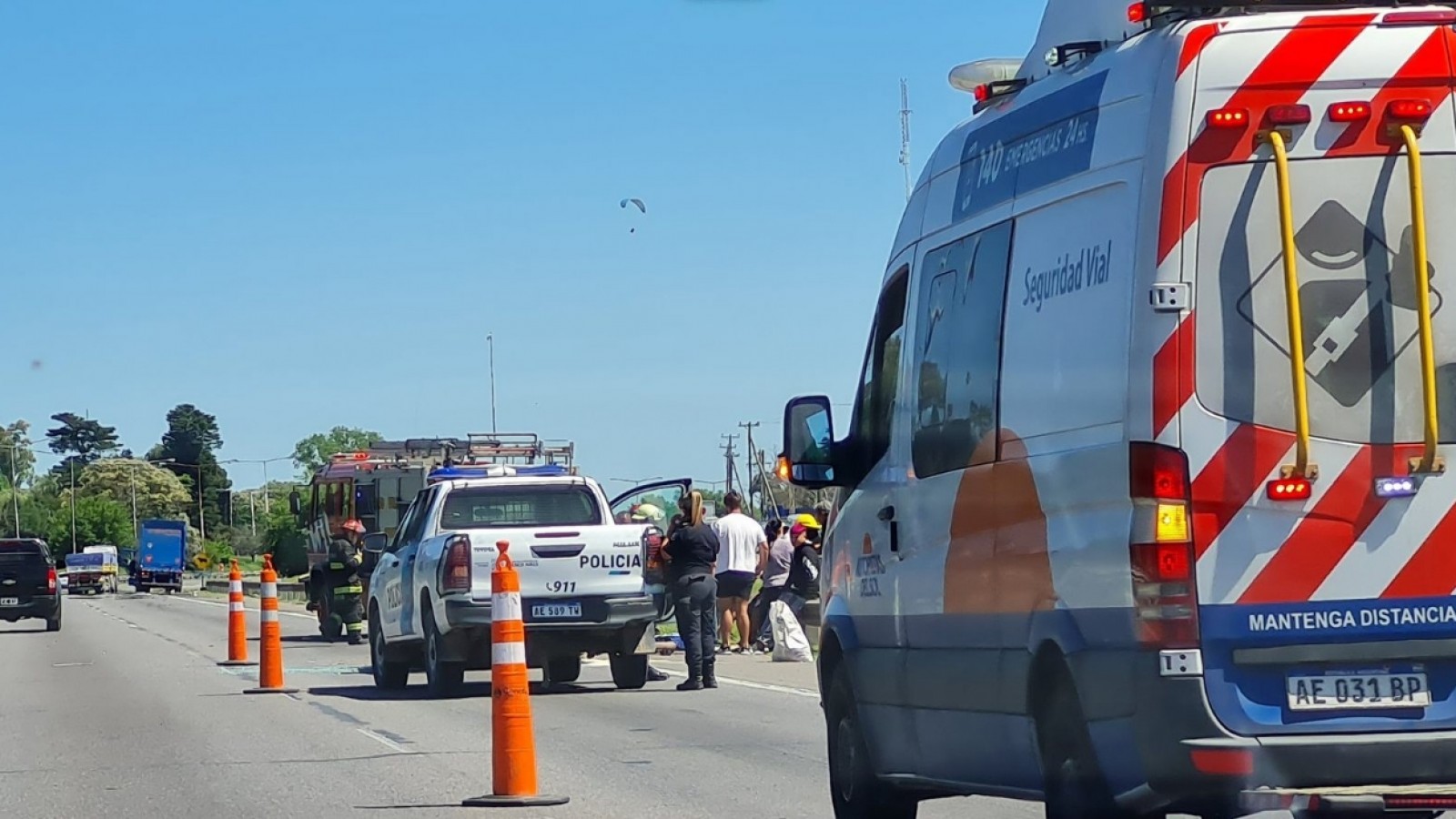 Cinco heridos en dos choques simultáneos en la autopista Panamericana a la altura de Escobar