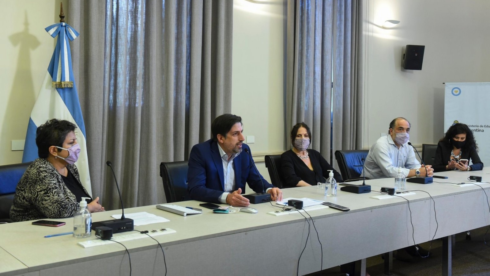 Los casos positivos de COVID en las escuelas representan el 0.12% en estudiantes matriculados