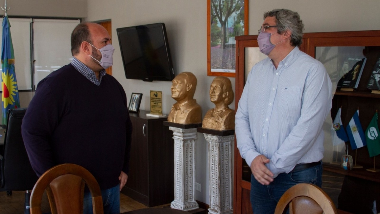 Sanzio encabezó junto al ministro de Desarrollo Agrario la puesta en marcha de la nueva motoniveladora